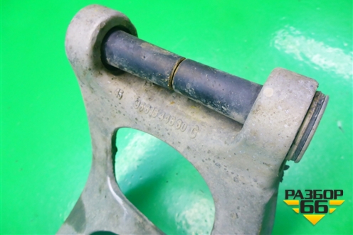 Рычаг передний левый (средний) (9661544680G) для Citroen C5 с 2008г (С5)