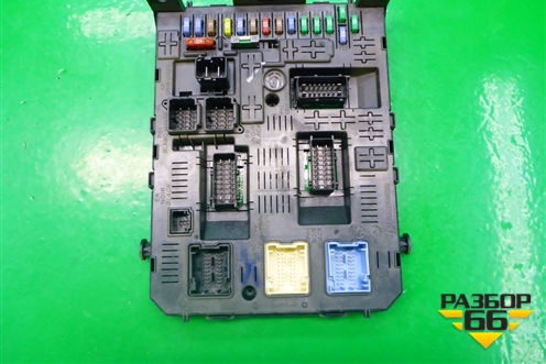 Блок предохранителей салонный для Citroen C5 с 2008г (С5)
