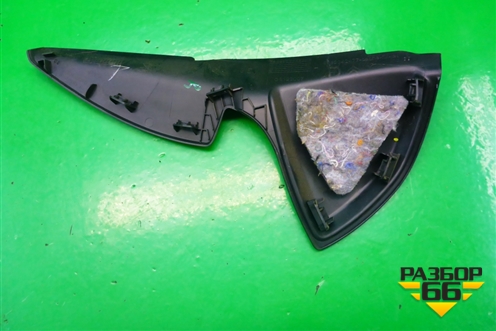 Накладка на торпедо (правая боковая) (9682342477) для Citroen C5 с 2008г (С5)
