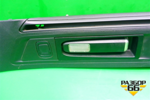 Держатель задней полки левый (9682033377) для Citroen C5 с 2008г (С5)