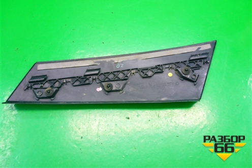 Накладка (задней правой стойки) (9684083277) для Citroen C5 с 2008г (С5)