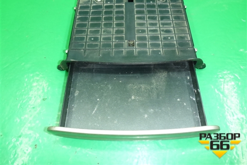 Ящик передней консоли (верхний до 2013г) (M115305260) для Chery M-11 с 2010-2015г
