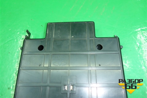 Ящик передней консоли (верхний до 2013г) (M115305260) для Chery M-11 с 2010-2015г