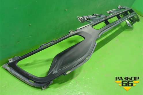 Решетка в передний бампер центральная (865613U000) для Kia Sportage с 2010-2015г (Спортеидж 3)