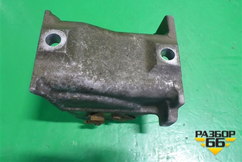 Кронштейн КПП левый (МКПП 2.4л) для Mitsubishi Grandis с 2004г