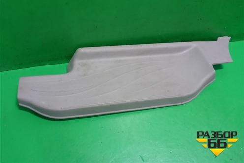 Накладка порога внутренняя заднего левого (MR576167) для Mitsubishi Grandis с 2004г
