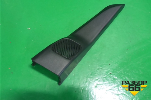 Накладка двери передней правой уголок (MN151790) для Mitsubishi Grandis с 2004г