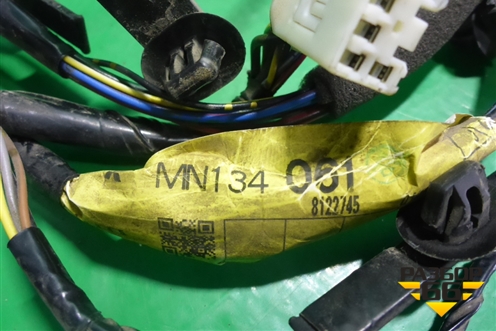 Проводка двери задней левой (MN134061) для Mitsubishi Grandis с 2004г