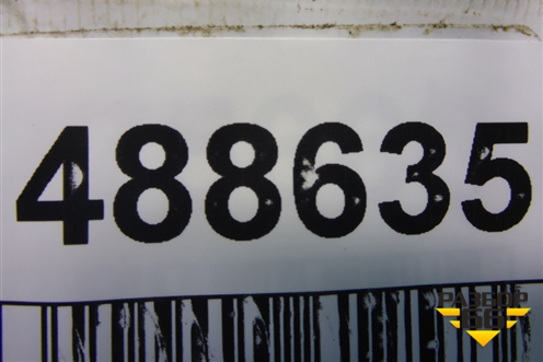 Решетка радиатора левая (MN145455) для Mitsubishi Grandis с 2004г