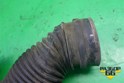 Патрубок воздушного фильтра (1.8л 218XER) (315875880) для Opel Astra H с 2004-2015г