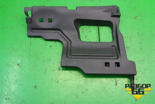 Накладка на торпедо (над коленями водителя) (5560602030) для Toyota Auris с 2006-2012г