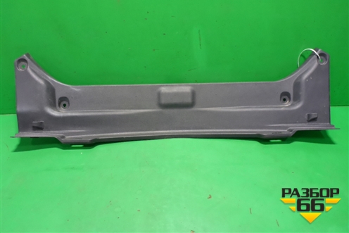 Обшивка багажника на заднюю панель (5838733140) для Toyota Camry V70 с 2017г (Камри)