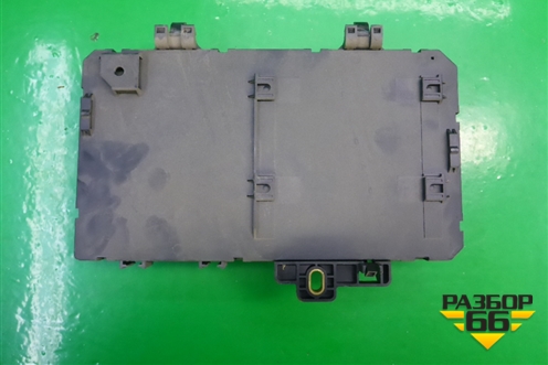 Блок предохранителей салонный (13180773) для Opel Astra H с 2004-2015г