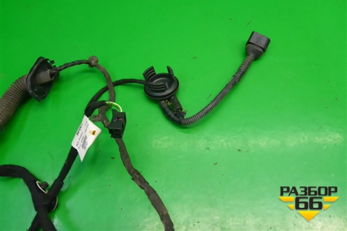 Проводка двери задней правой (8U0971687D) для Audi Q3 с 2011-2018г (Ку 3)