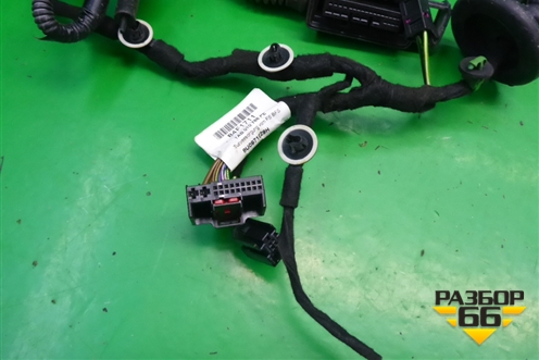 Проводка двери передней левой (8U0971029H) для Audi Q3 с 2011-2018г (Ку 3)