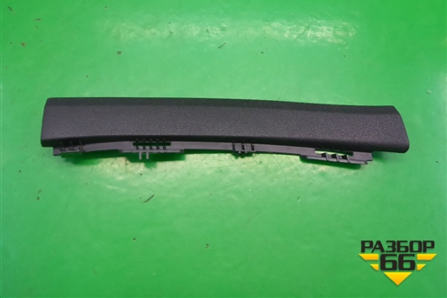 Накладка на торпедо (боковая левая) (8U0868203A) для Audi Q3 с 2011-2018г (Ку 3)