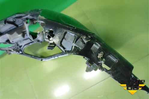 Бампер передний (до 2019г под парктроник) (51117354815) для BMW X1 F48 с 2014г (Х1 Ф48)