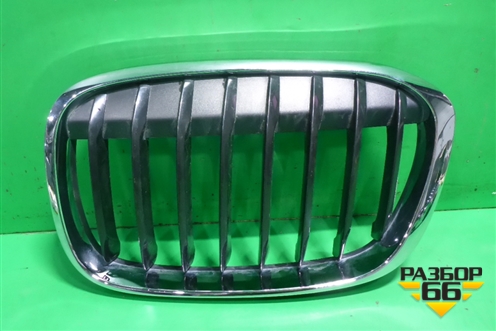 Решетка радиатора левая (51712407732) ( 7383363) для BMW X1 F48 с 2014г (Х1 Ф48)