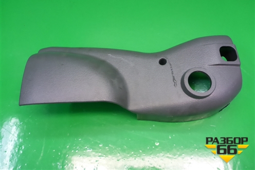 Кожух рулевой колонки  (правая часть) (930725H000) для Hyundai HD 35-78 с 2003г