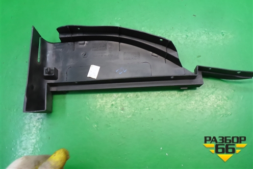 Держатель задней полки левый (M125608030) для Chery M-11 с 2010-2015г