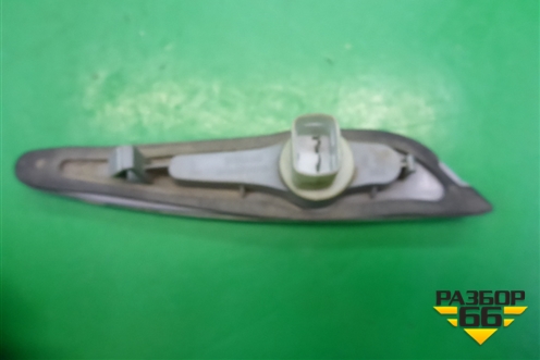 Повторитель поворота в дверь (левый) (M113731010) для Chery M-11 с 2010-2015г