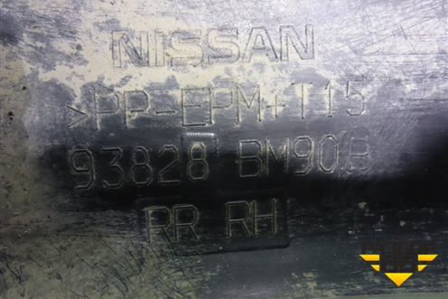 Накладка заднего крыла правого (93828BM90) для Nissan Qashqai (J11E) с 2013г (Кашкай)