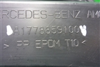 Решетка в передний бампер центральная (A1778859100) для Mercedes Benz A200/220 W177 с 2018г (А)
