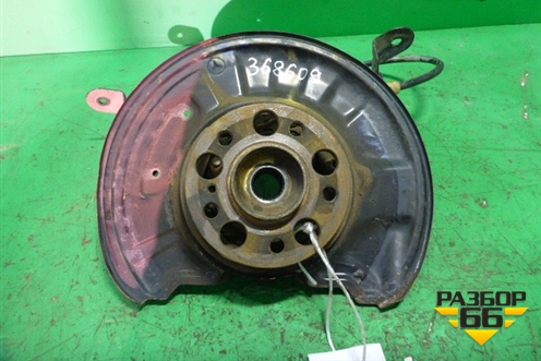 Кулак задний левый (1.8л АКПП M271952) для Mercedes Benz C-Klass W204 с 2007-2014г (Ц)