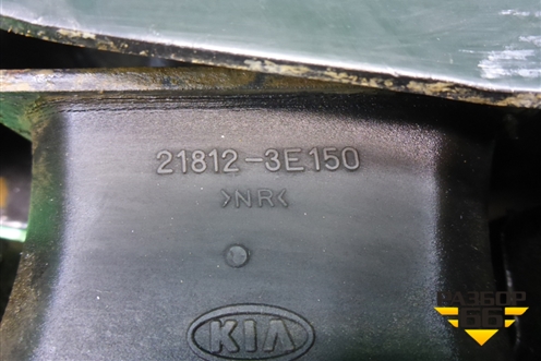 Опора двигателя (2.4л G4JS) (218123E150) для Kia Sorento I с 2002-2011г