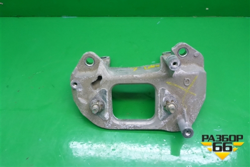 Кронштейн опоры КПП (левый) для Nissan Qashqai (J11E) с 2013г (Кашкай)
