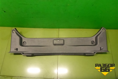 Обшивка багажника на заднюю панель (5838733140) для Toyota Camry XV70 с 2017-2026г (Камри)