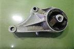 Опора двигателя передняя для Opel Zafira B с 2005-2012г