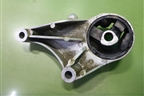 Опора двигателя передняя для Opel Zafira B с 2005-2012г