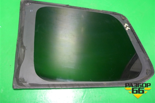 Стекло глухое правое (до 2015г) (6271060E50) для Toyota Land Cruiser (200) с 2008г