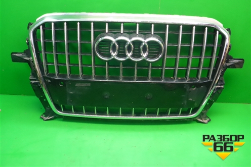 Решетка радиатора (после 2012г S-Line под парктроник) (8R0853651R) для Audi Q5 c 2008-2017г