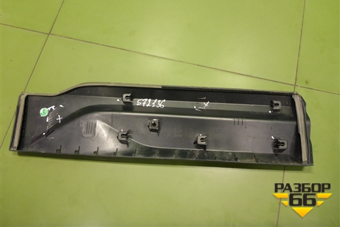 Накладка двери задней левой (6600125116) для Geely Coolray с 2019-2025г