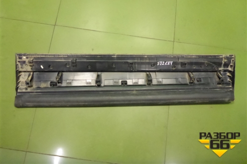 Накладка двери передней левой (6102510BQ01) для Changan CS35 Plus с 2018г