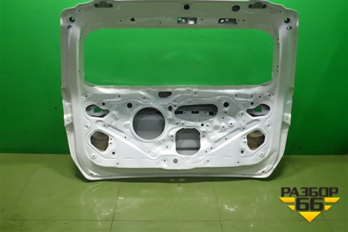 Дверь багажника без стекла (670050K150) для Toyota Fortuner с 2016г