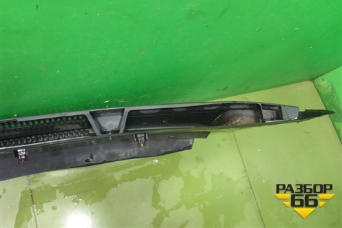 Решетка стеклоочистителей (05116266AF) для Dodge Journey с 2009г