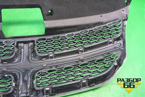 Решетка радиатора (68080192AA) для Dodge Journey с 2009г