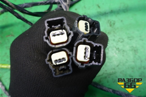 Проводка заднего бампера (на датчики парковки) (P68080315AB) для Dodge Journey с 2009г