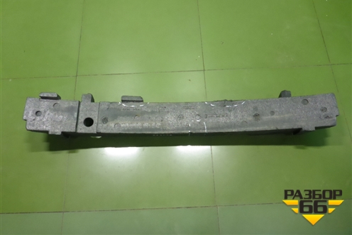 Наполнитель переднего бампера (62090HV00A) для Nissan Qashqai (J11E) с 2013г (Кашкай)