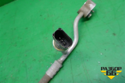 Трубка кондиционера (7L0820741E) для Volkswagen Touareg c 2002-2010г (Туарег)