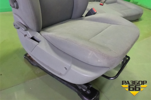 Сиденья комплект (подогрев электро регулировка) для Dodge Magnum с 2003-2008г