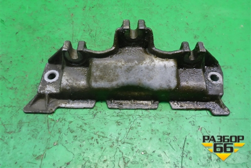 Кронштейн двигателя (04792885AB) для Dodge Magnum с 2003-2008г