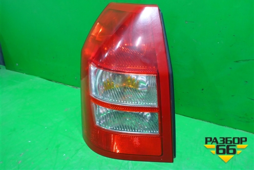 Фонарь задний левый (04805967AG) для Dodge Magnum с 2003-2008г