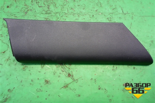 Накладка двери передней правой уголок для Mazda CX 7 с 2006-2012г