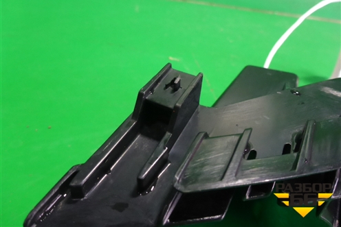 Кронштейн заднего бампера правый (под фонарь) (5256278010) для Lexus NX 200 с 2014-2021г (НХ) Кронштейн заднего бампера правый (под фонарь) (5256278010) для Lexus NX 200 с 2014-2021г (НХ)