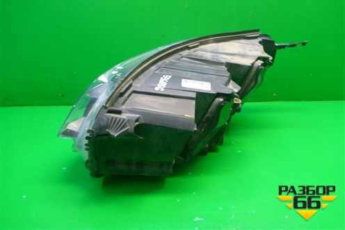 Фара правая (галоген) (9808567680) для Citroen Jumpy с 2016г (Джампи)