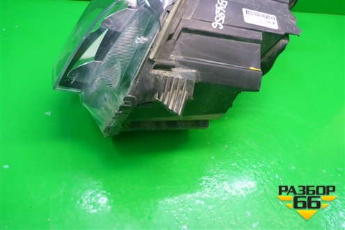 Фара правая (галоген) (9808567680) для Citroen Jumpy с 2016г (Джампи)